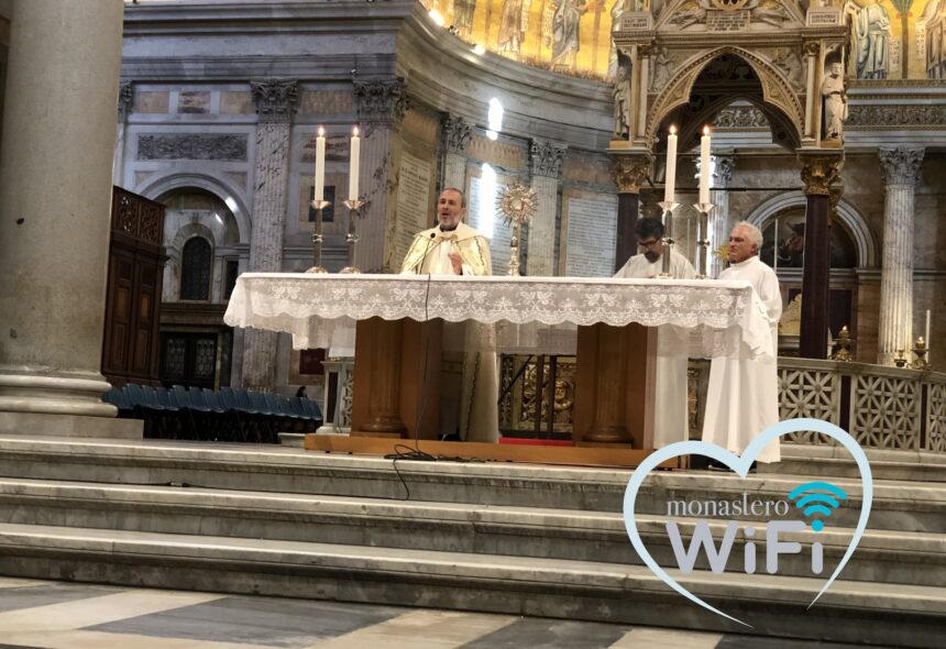 DON ANTONELLO IAPICCA, Adorazione al Santissimo Sacramento #monasteroWiFi